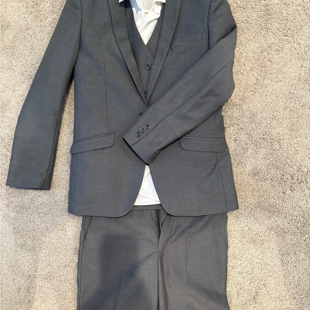 Gray Modern Tailored Suits for Youth male size 14